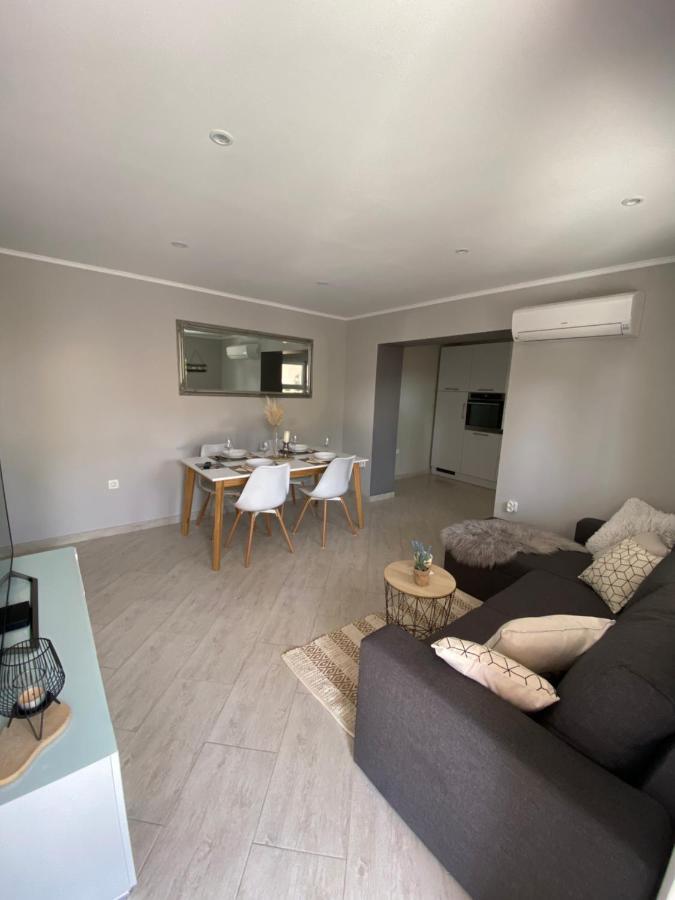 Apartman Petra Gustirna Dış mekan fotoğraf