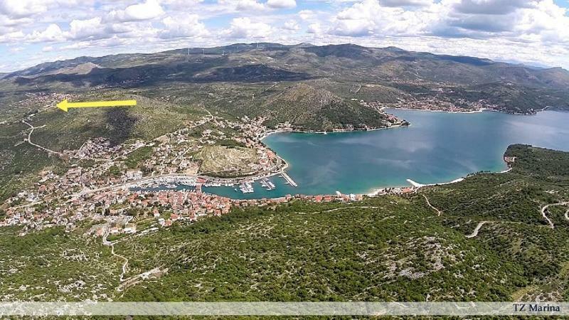 Apartman Petra Gustirna Dış mekan fotoğraf